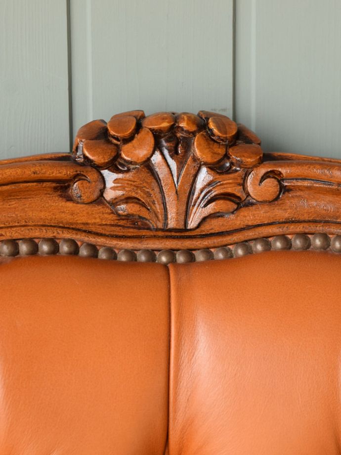 アンティークチェアの装飾