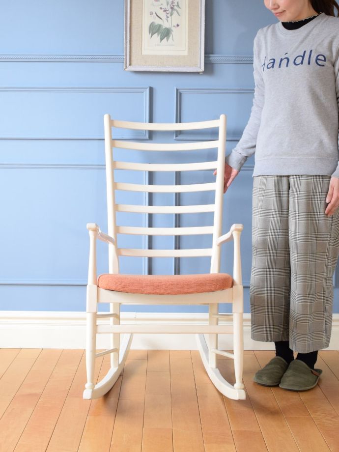 英国アンティークのロッキングチェア