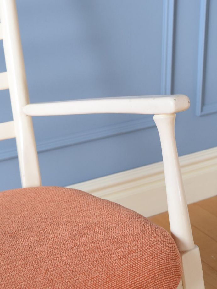 アンティークチェアのアーム