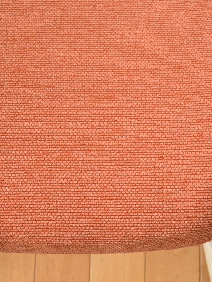 新しいものに張り替えています。