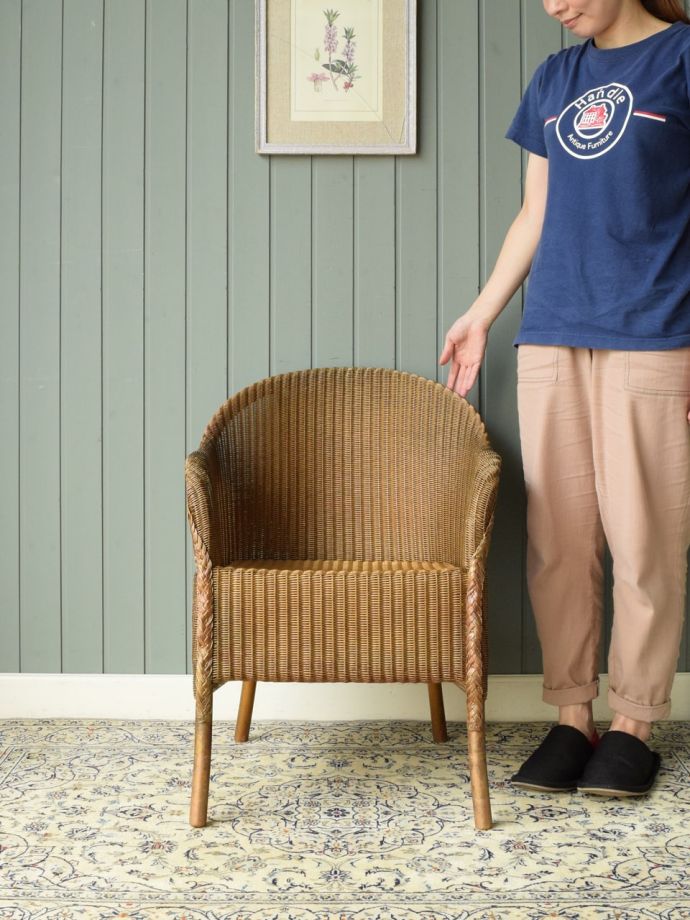 アンティークのロイドルームチェア