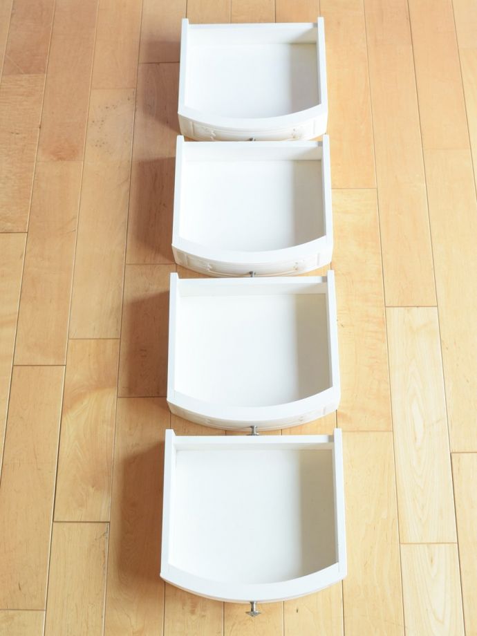 アンティーク風の家具　アンティーク風　フランスアンティーク調の可愛い家具、シャビーシックなサイドチェスト　引出し(h-028-f)