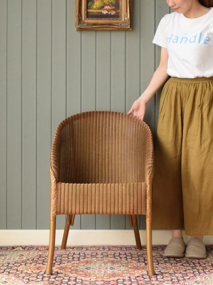 アンティークのロイドルームチェア