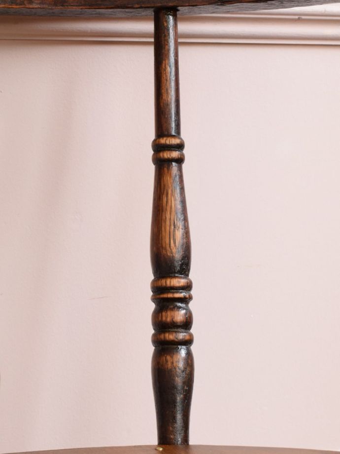 アンティークチェアの装飾