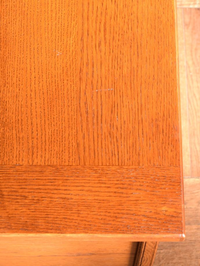 ブランケットボックスの天板