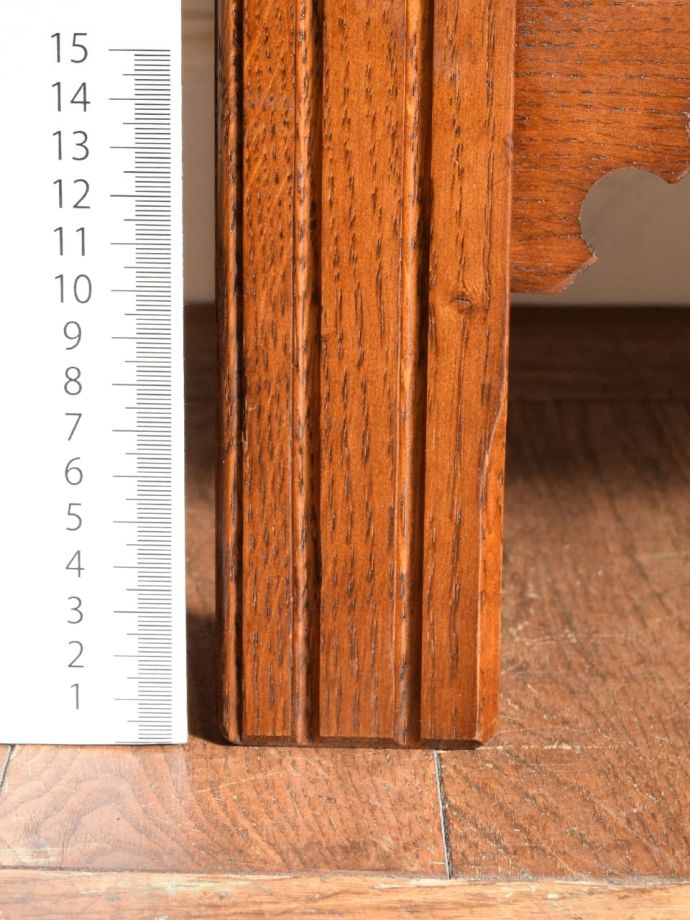 アンティーク家具の脚