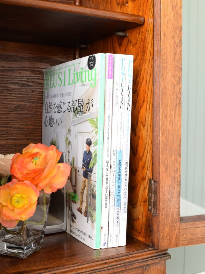 収納たっぷりのキャビネット