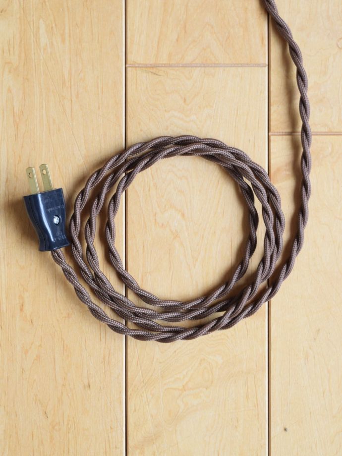 フロアランプのコード