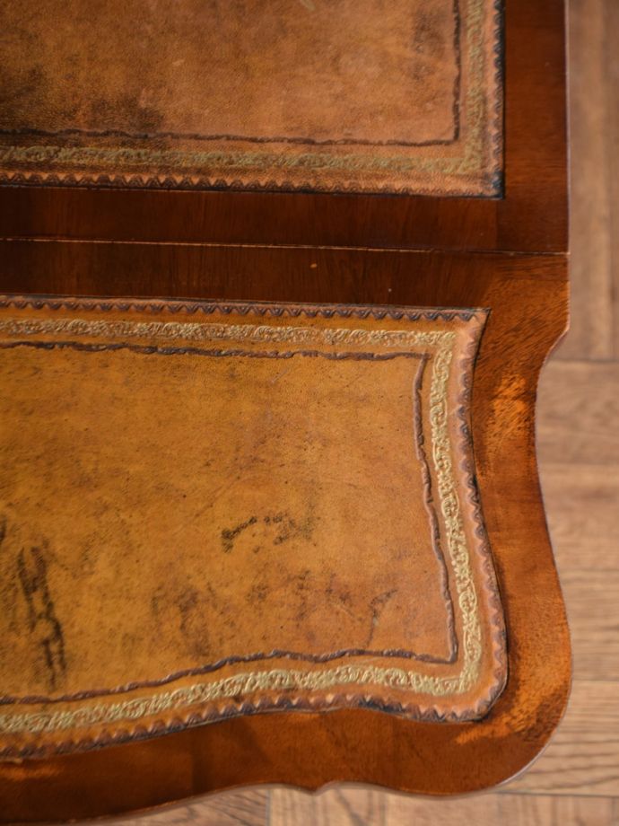 天板を近くから見ると・・・