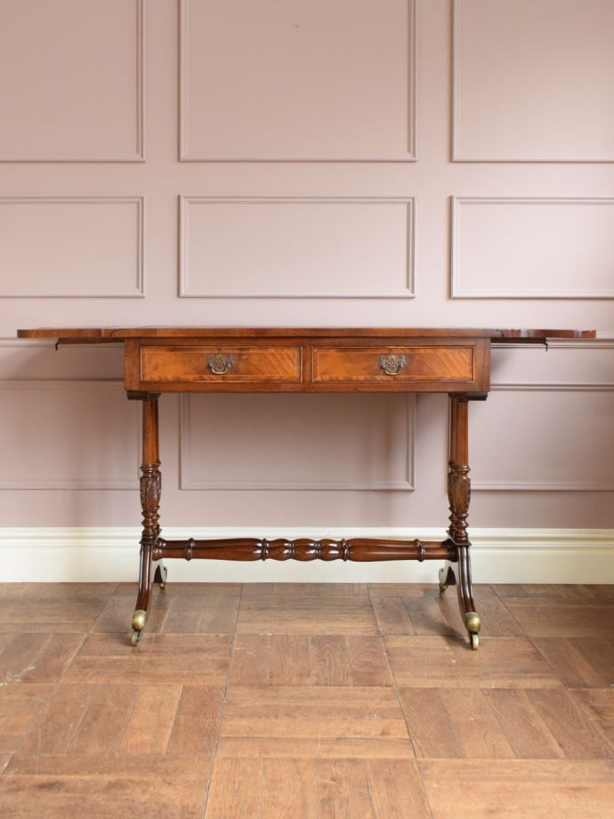 両方開いて広々と