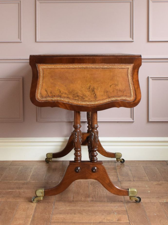 天板を畳むとこんな感じ