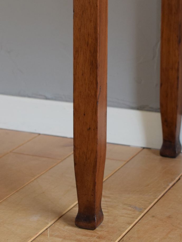 アンティーク家具の脚