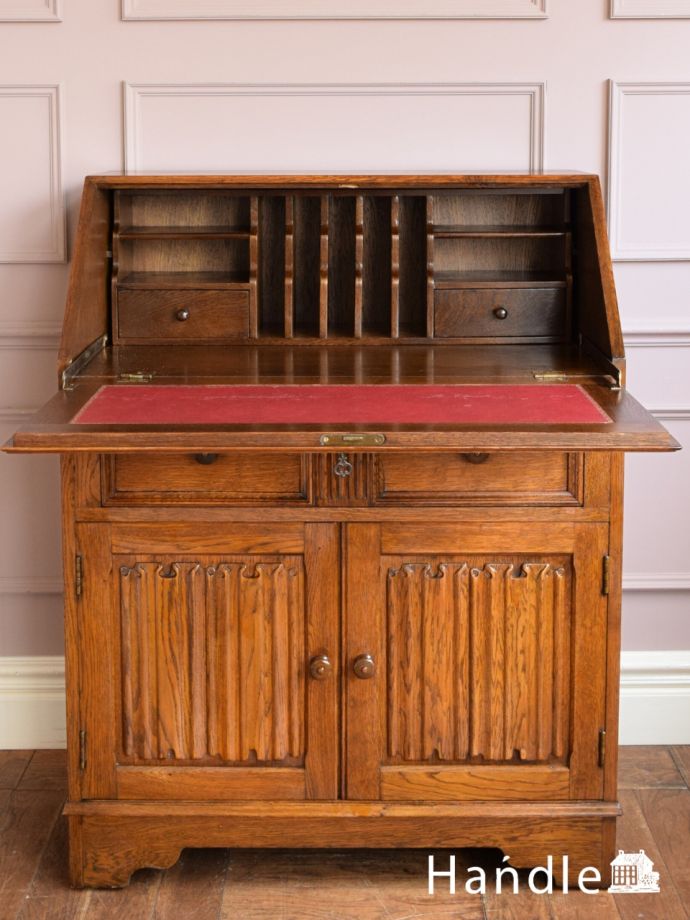 アンティークビューローの扉の中