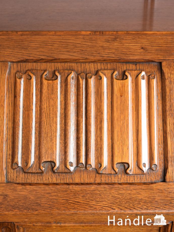 アンティーク家具の装飾