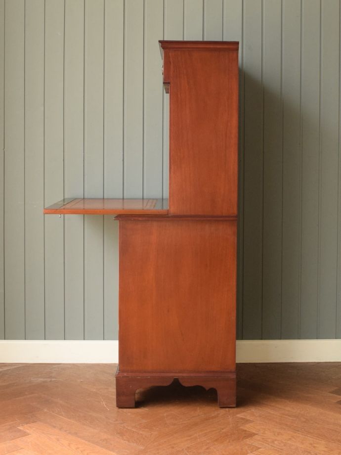 ビューローの側面