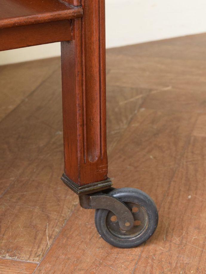 アンティーク家具の脚