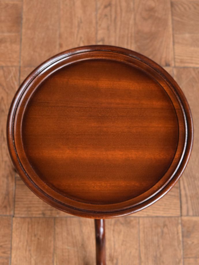 アンティークのテーブルの天板