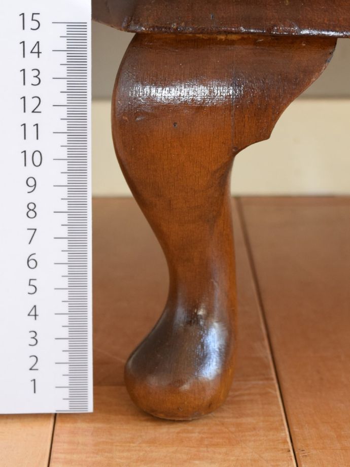 アンティーク家具の脚