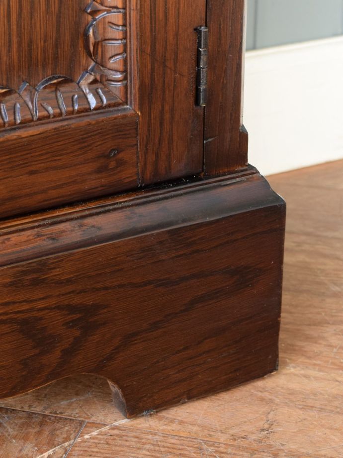 アンティーク家具の脚