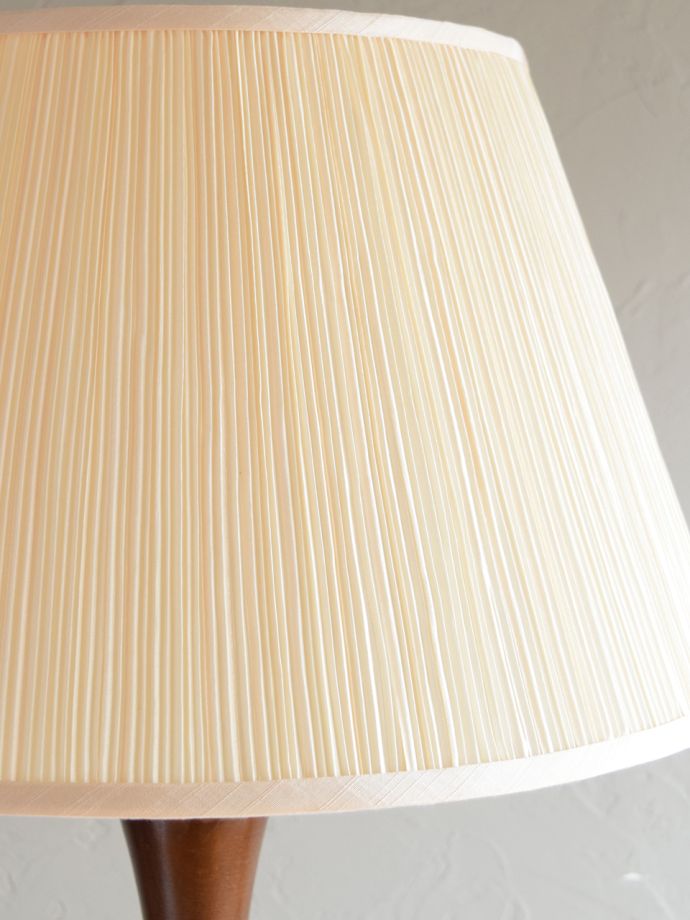 フロアランプのシェード