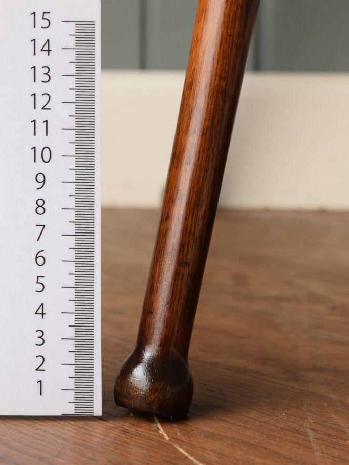 アンティーク家具の脚