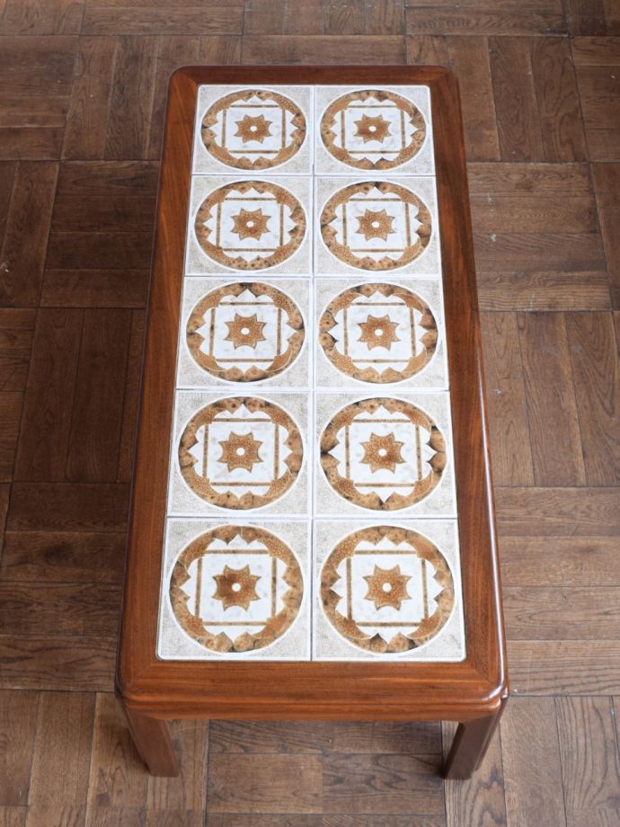 G-PLANのテーブルの天板