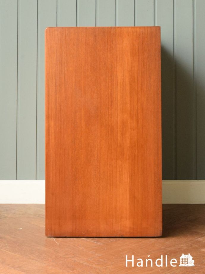 ビンテージチェストの側面