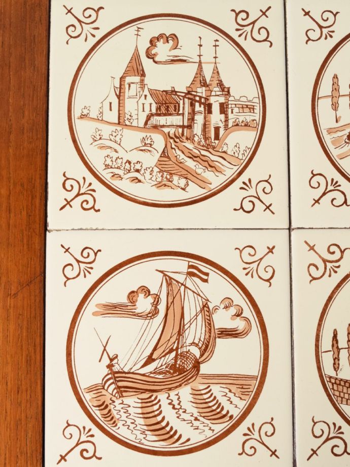 テーブルのタイル