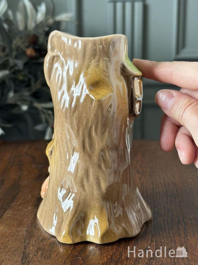 陶磁器のフラワーベース