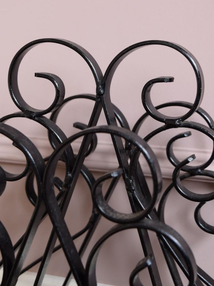 マガジンラックの持ち手