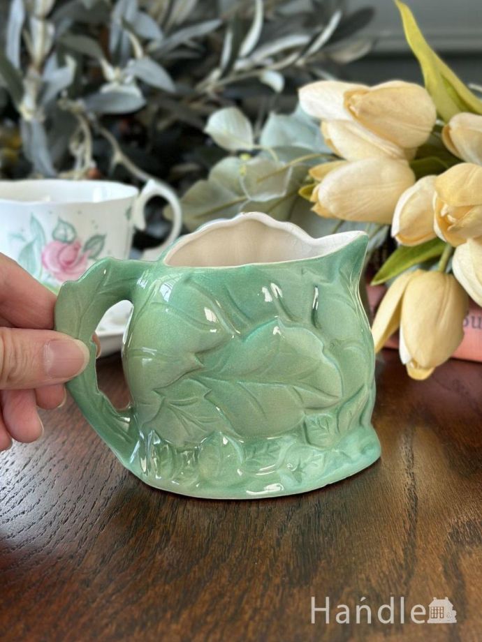 陶磁器のフラワーベース