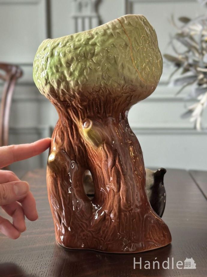 陶磁器のフラワーベース