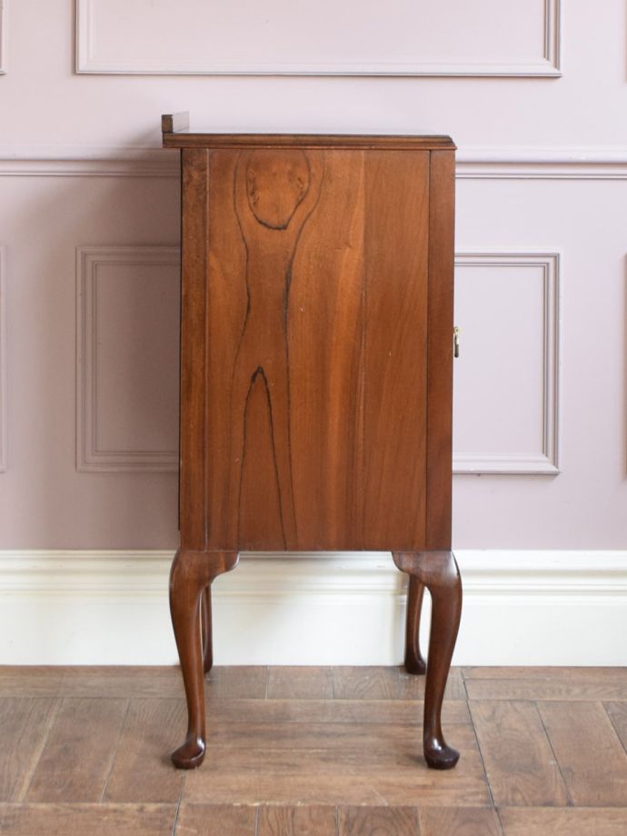 横から見てもステキなんです。