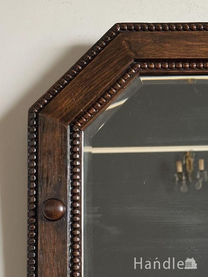 英国アンティークらしい装飾