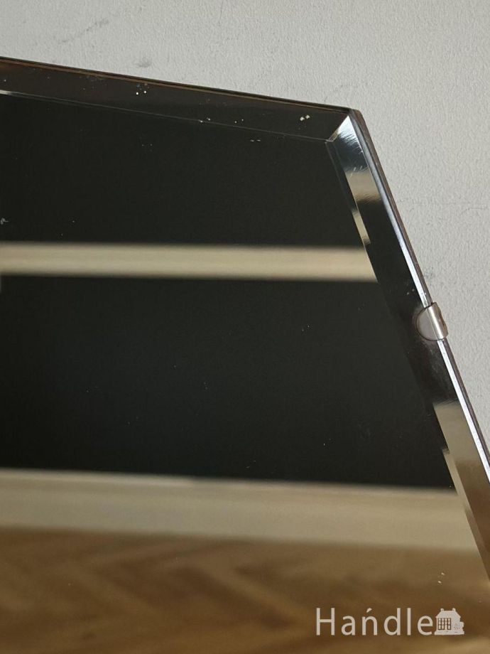 英国アンティークの美しい鏡