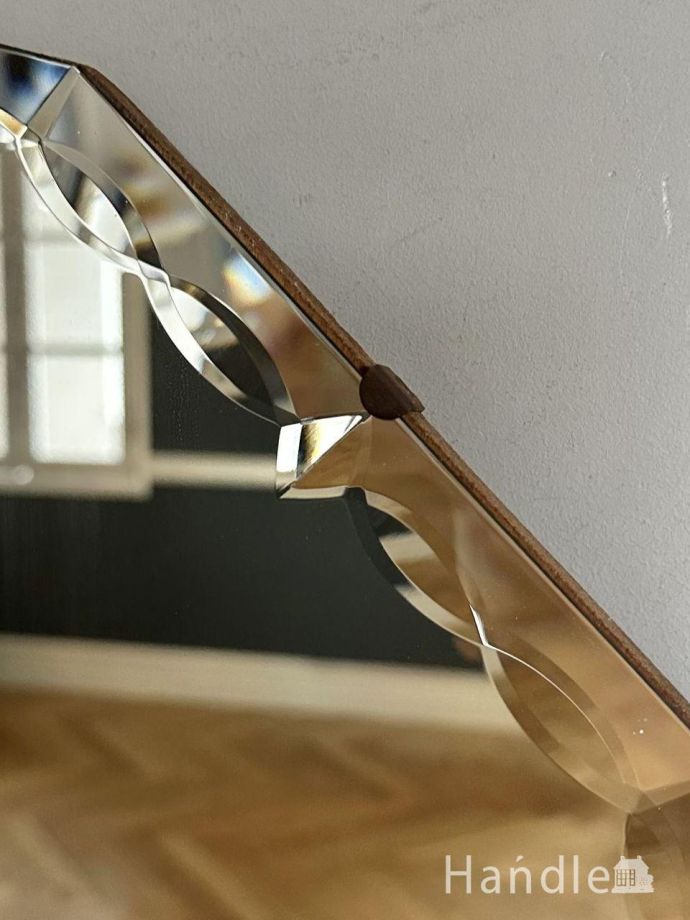 英国アンティークの美しい鏡