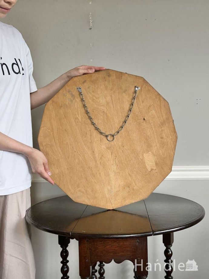 アンティークの鏡の裏