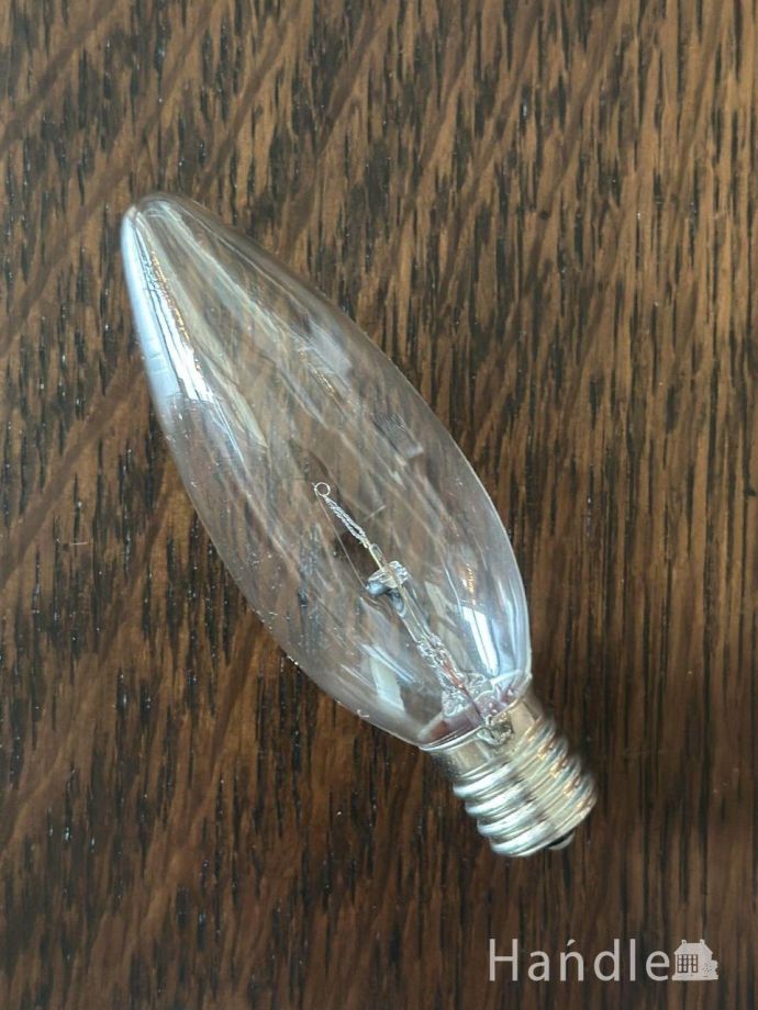 デスクライトの電球