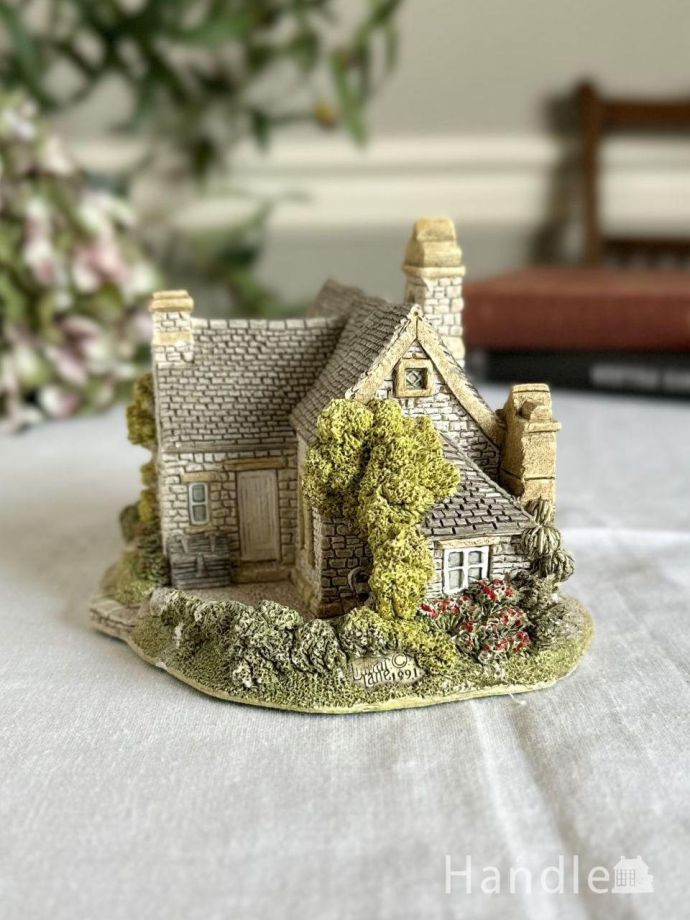 アンティークのオブジェ