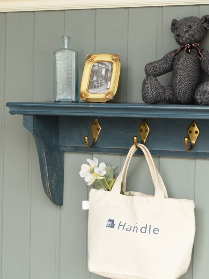 おしゃれなウォールシェルフ