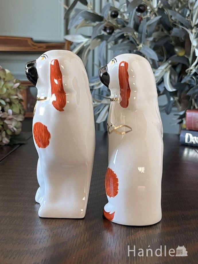 可愛い犬の置物