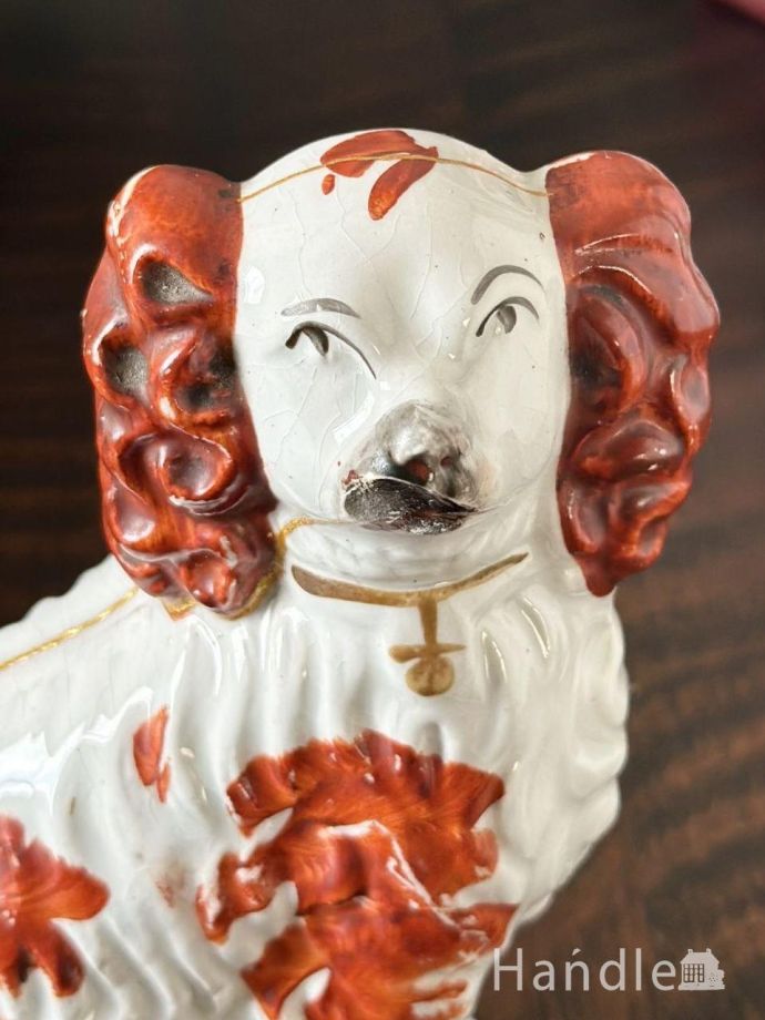 赤毛が可愛いビクトリア期の犬の置物、英国アンティークの