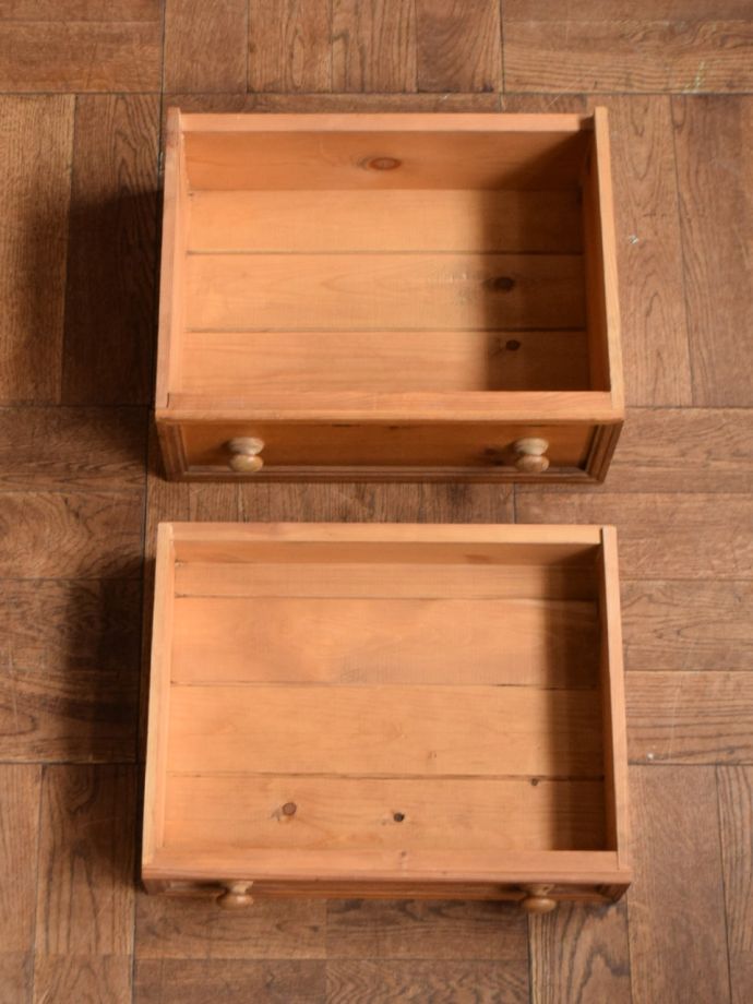 アンティーク家具の引き出し