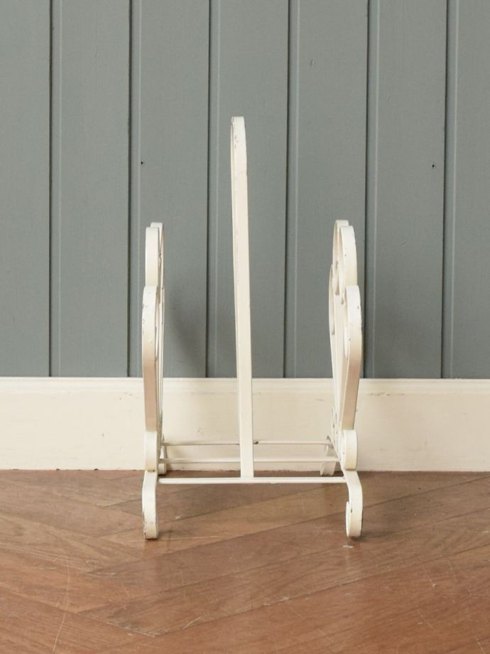 マガジンラックの側面