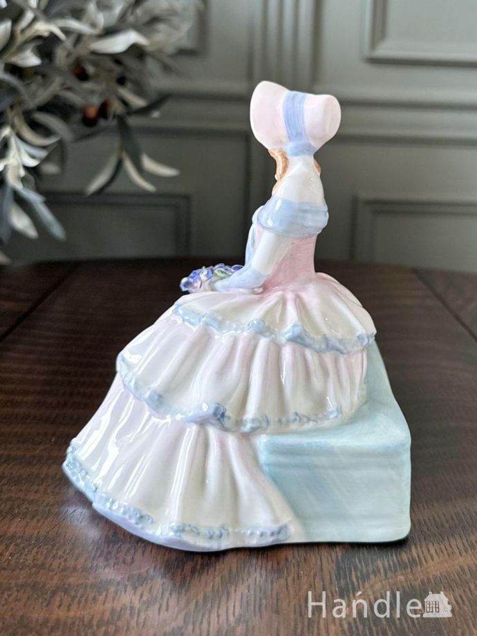 アンティークの置物