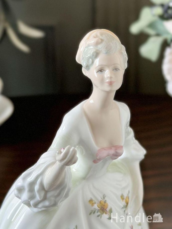 アンティークのフィギュリン