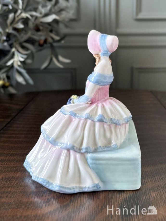 アンティークの置物