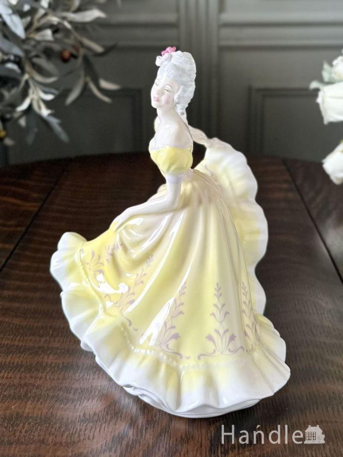 アンティークの置物