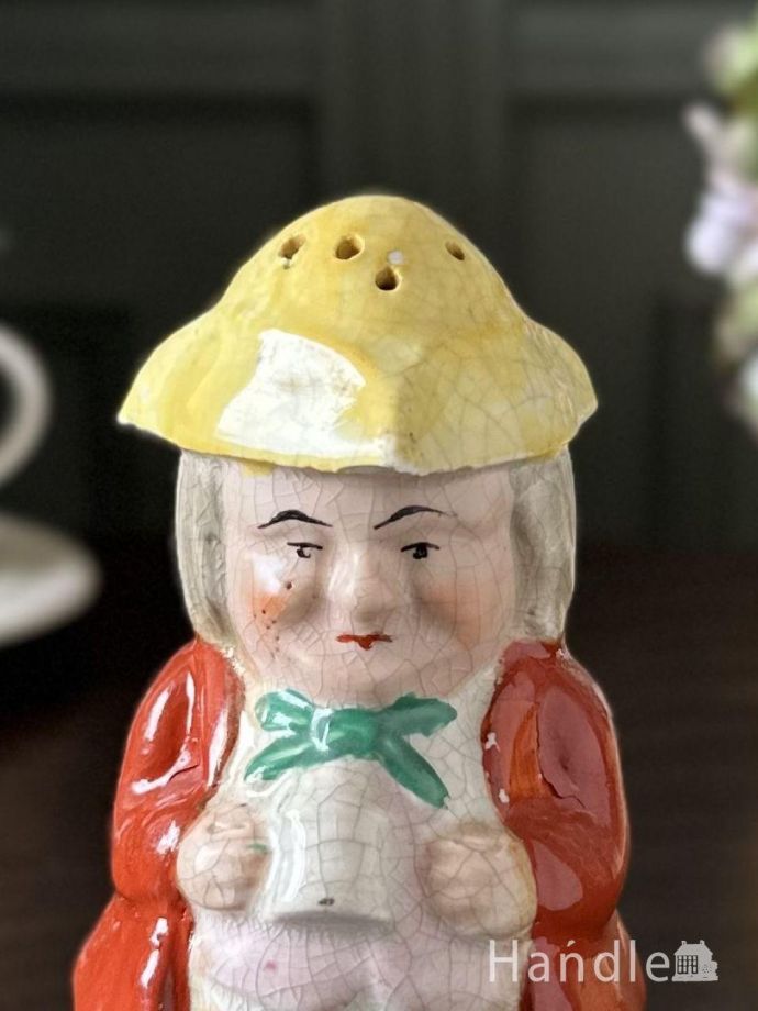 アンティークのフィギュリン