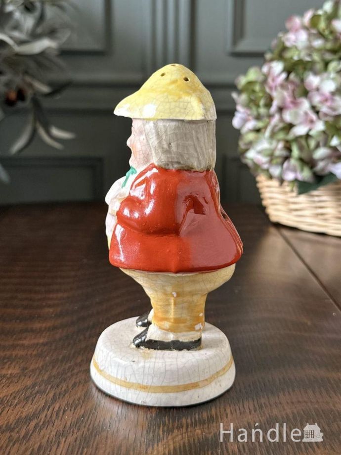 アンティークの置物